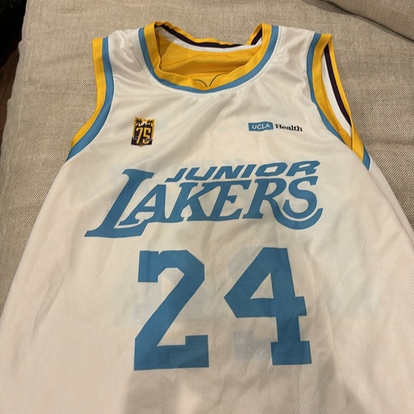 LA LAKERS JR. JERSEY, TEE SHIRT, DRAW STRING BAG, BASEBALL HAT CAMP GEAR - Picture 13 of 15